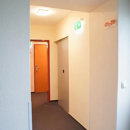 Am Hillegosser Hof *
